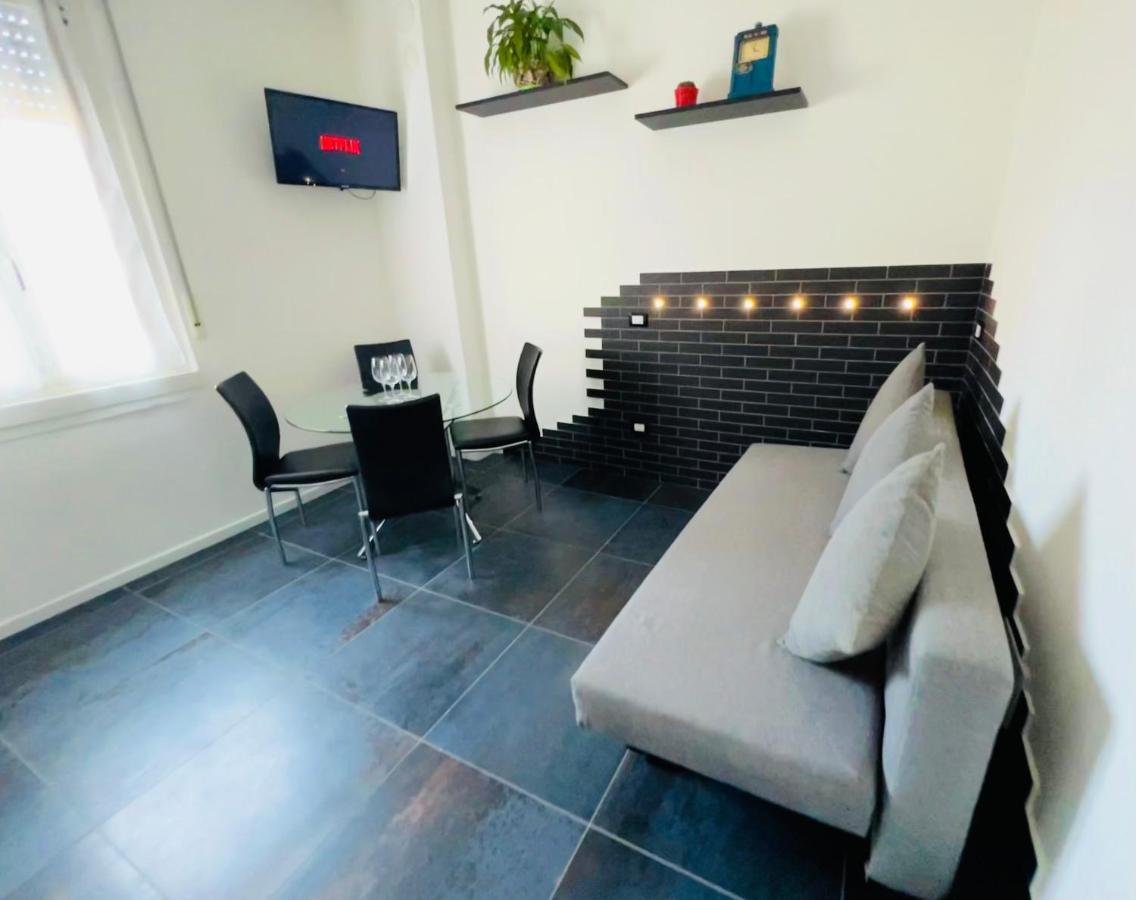 Апартаменты Blaxej, Nel Cuore Di Verona, Moderno Ed Elegante, 4 Posti Letto, Wi-Fi, Self Check In Экстерьер фото