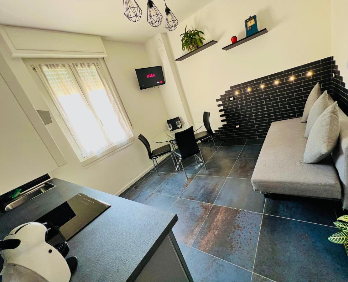 Апартаменты Blaxej, Nel Cuore Di Verona, Moderno Ed Elegante, 4 Posti Letto, Wi-Fi, Self Check In Экстерьер фото